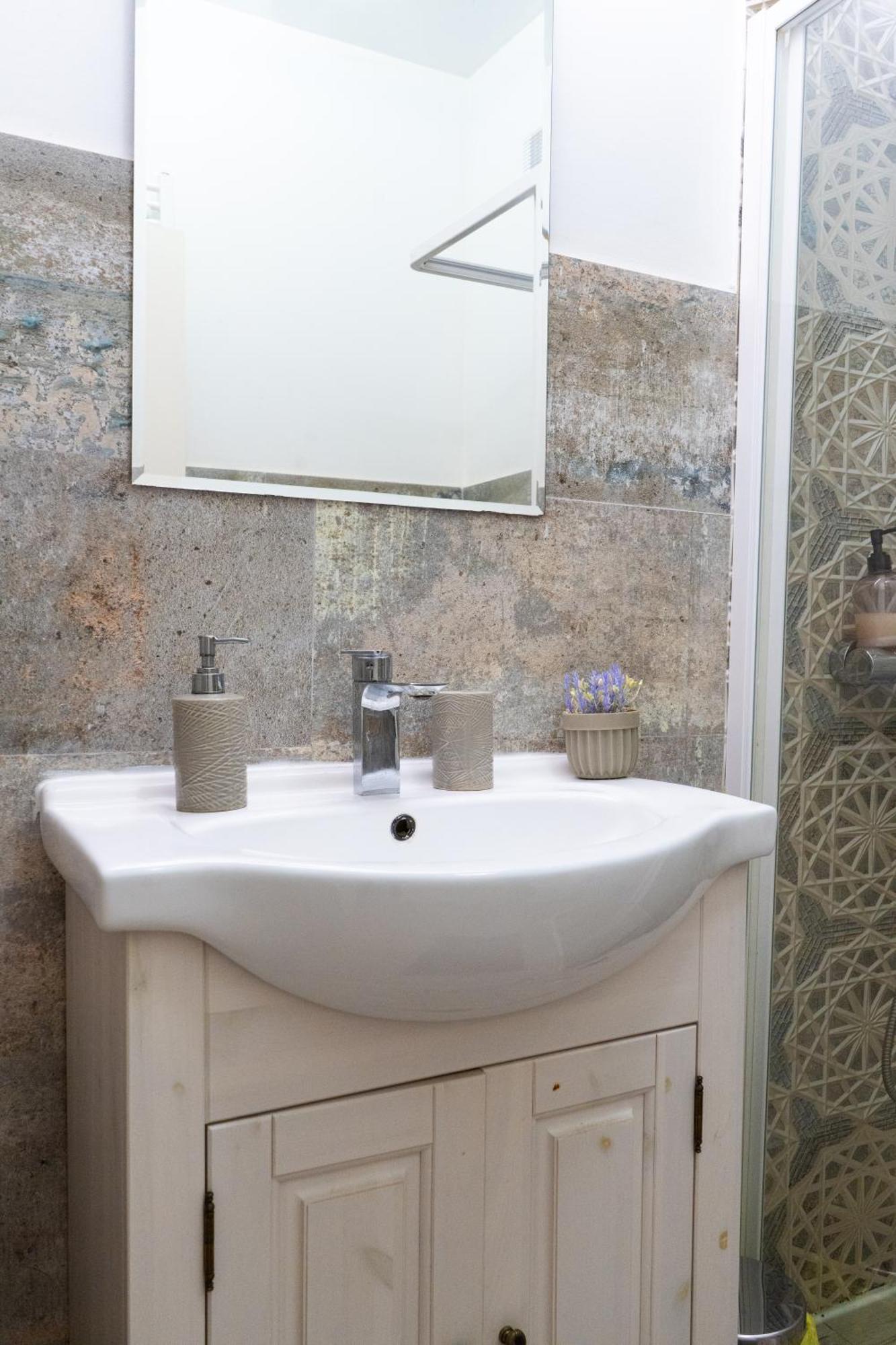 Alexis Spacious Classic Apartment Mamaia Eksteriør bilde